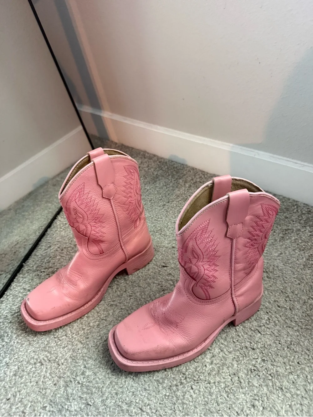 Girls cowboy boots pink J B Dillon